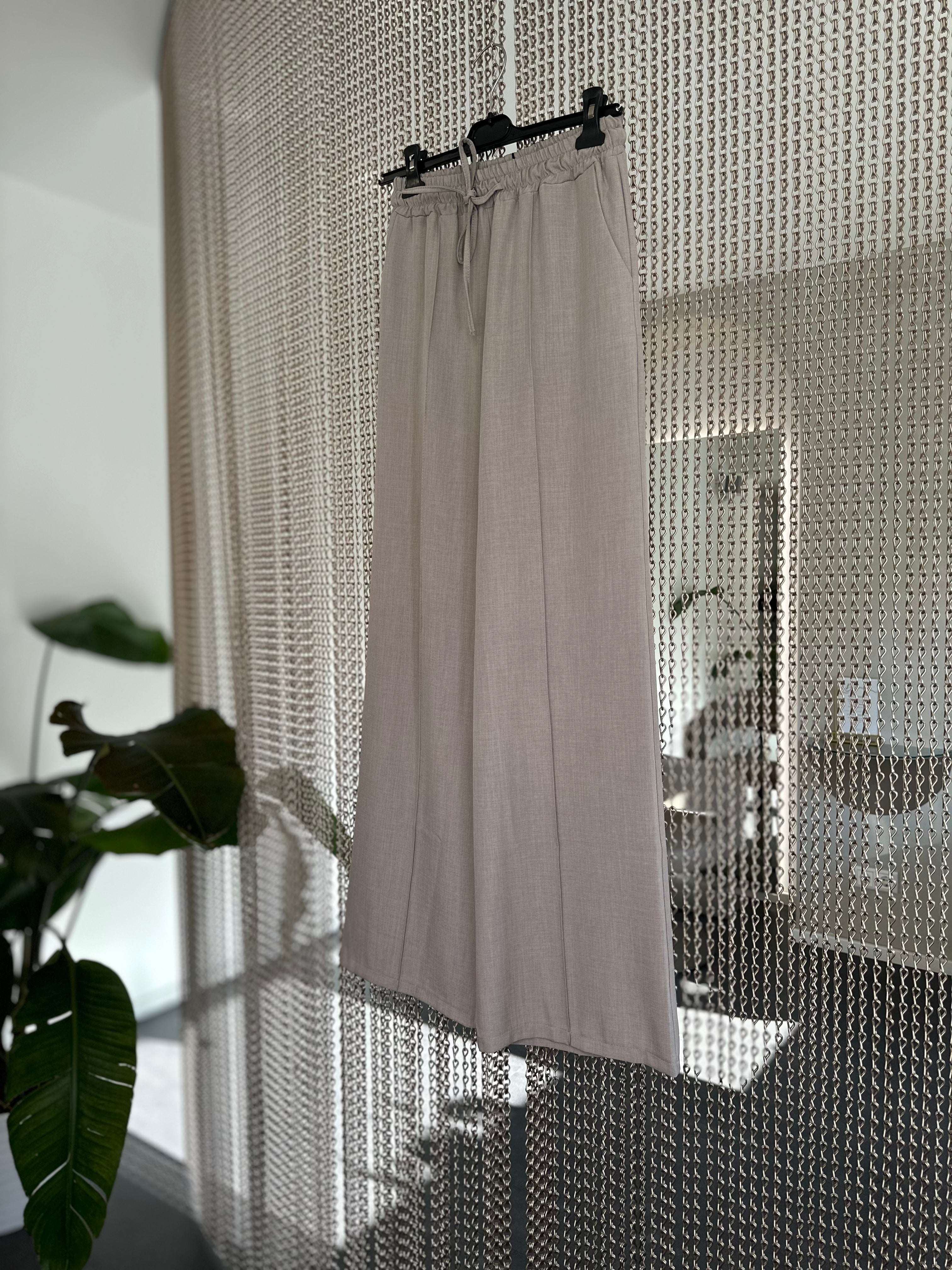 Hose mit weitem Bein in Greige